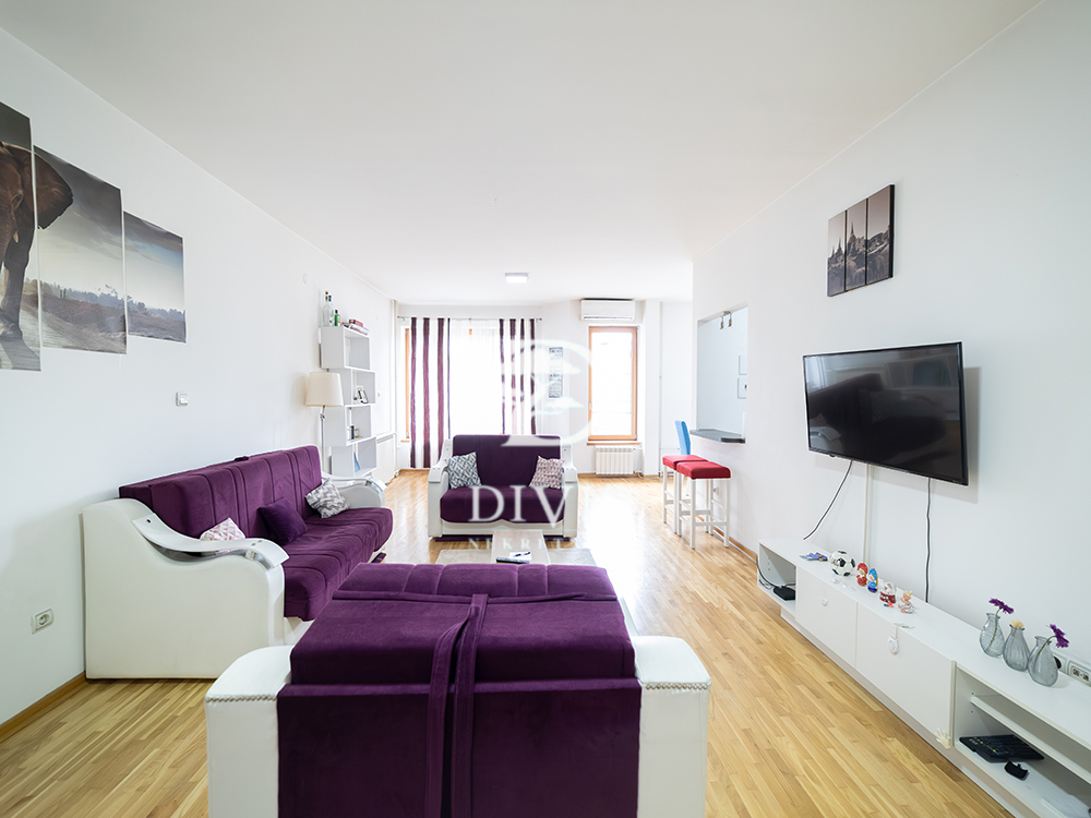 Slika 7 - Južni bulevar, Trosoban stan na prodaju, 75m2, 289.000€